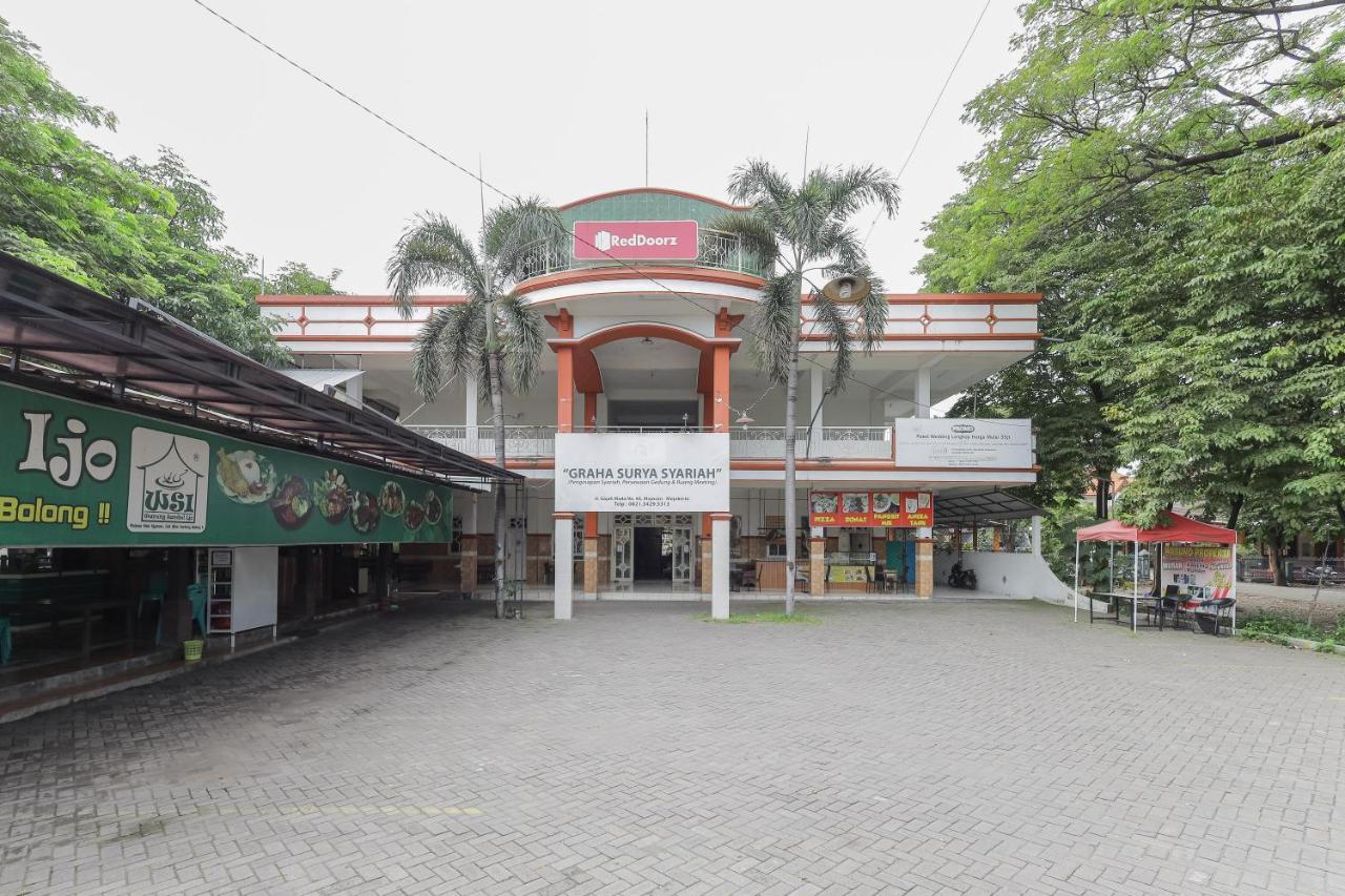 Hotel Reddoorz Syariah At Mojosari Mojokerto Exteriér fotografie