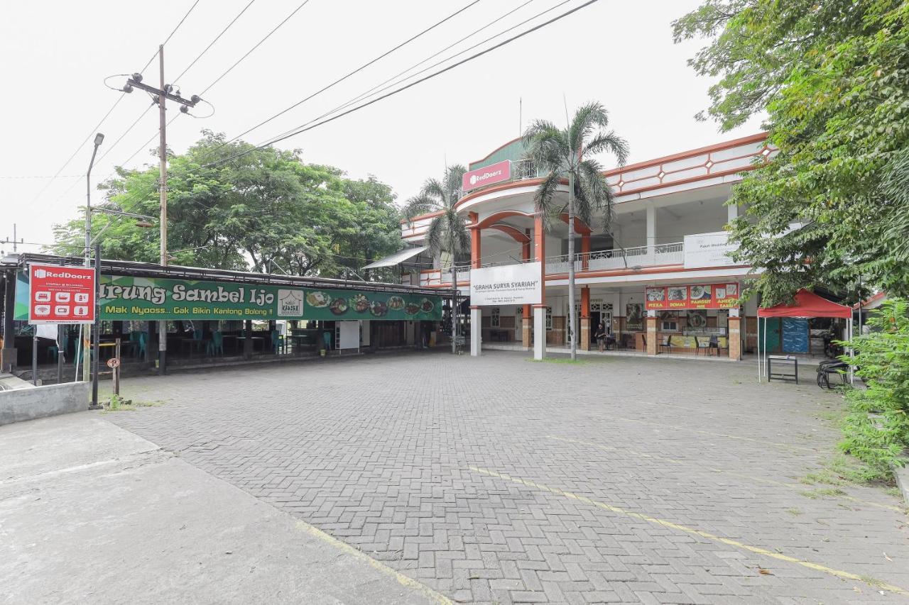 Hotel Reddoorz Syariah At Mojosari Mojokerto Exteriér fotografie